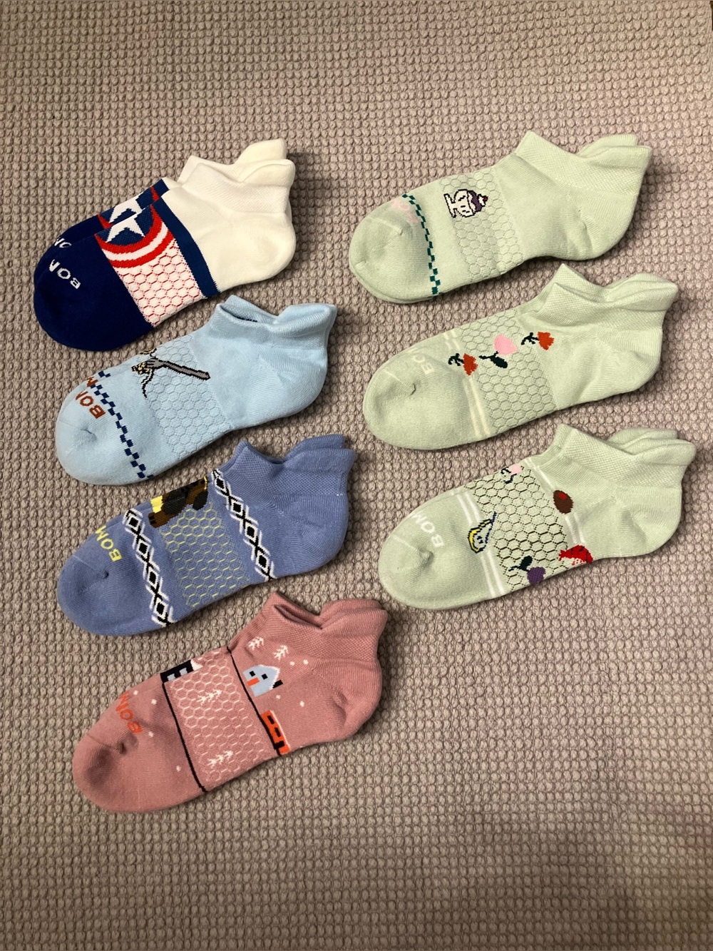 everyday fun pattern bombas women’s ankle socks 7 pairs bundle (M)
